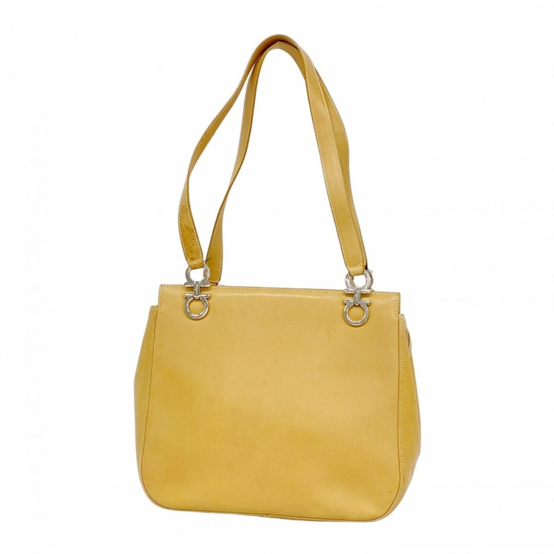 Salvatore Ferragamo Gancini Leather Shoulder Bag, Beige, Women's: --- Catalog ---Category: SizeSize (HxWxD): 24.5cm x 27cm x 9cm / 9.64'' x 10.62'' x 3.54''Category: DesignType: Shoulder bagColor: BeigeGender: WomenMaterial: Leather Hardware Color: SilverCategory: G