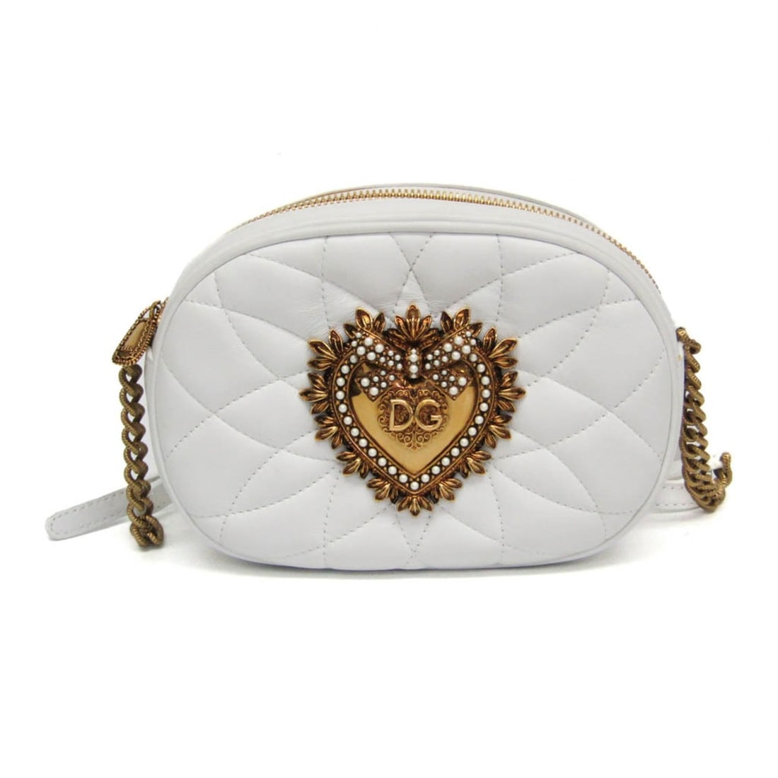 Dolce & Gabbana Devotion Women's Leather Shoulder Bag White: --- Catalog ---Category: SizeSize (HxWxD): 14cm x 19cm x 6cm / 5.51'' x 7.48'' x 2.36''Strap Length: 105cm - 123cm / 41.33'' - 48.42''Category: DesignType: Shoulder bagColor: WhiteGender: WomenClosure