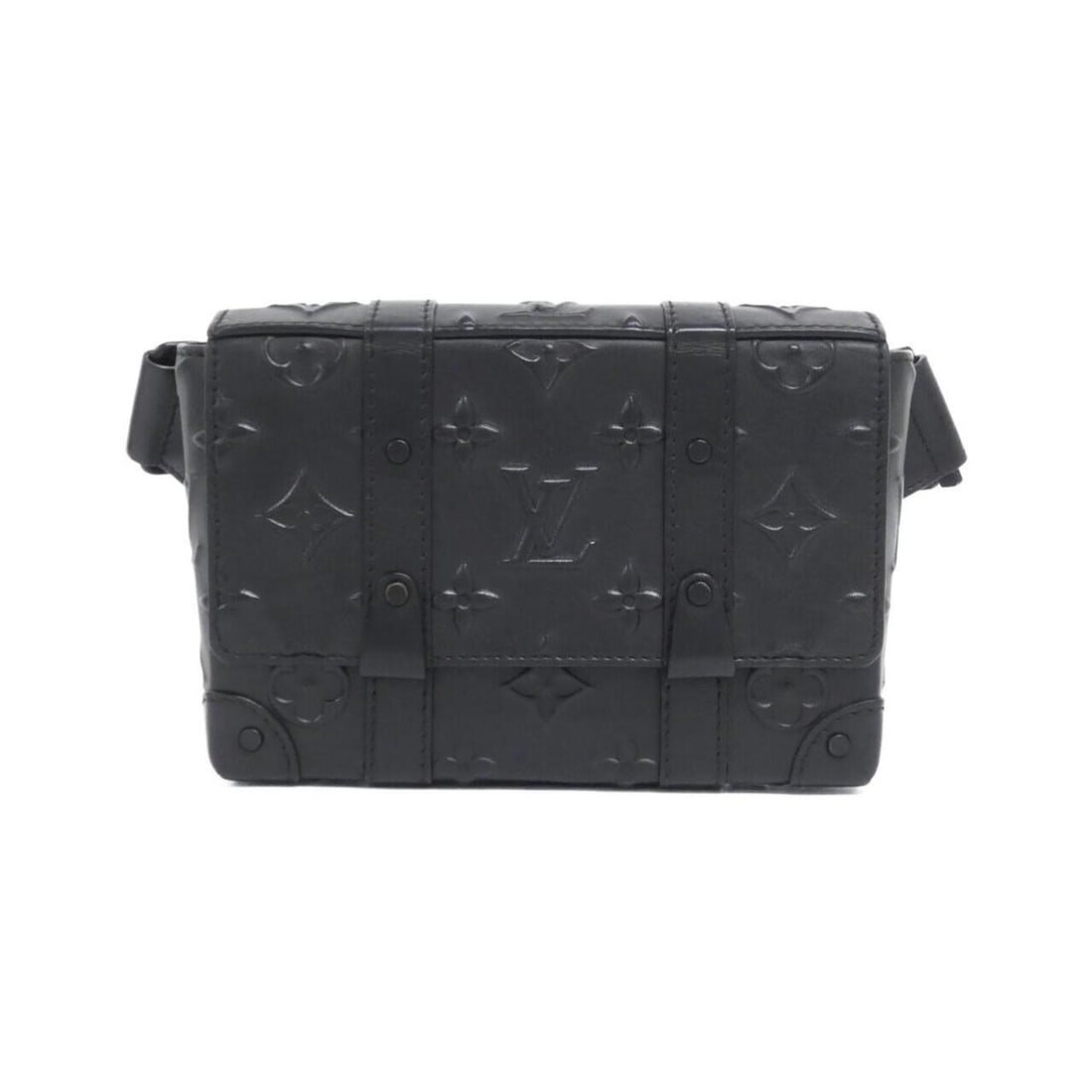 Louis Vuitton Monogram Seal Trunk Sling Bag M57952 Shoulder: --- Catalog ---Category: SizeSize (HxWxD): 14cm x 20cm x 4cm / 5.51'' x 7.87'' x 1.57''Category: DesignType: Shoulder bagColor: BlackGender: WomenMaterial: Leather Leather/Fur Type: Calf leatherCatego
