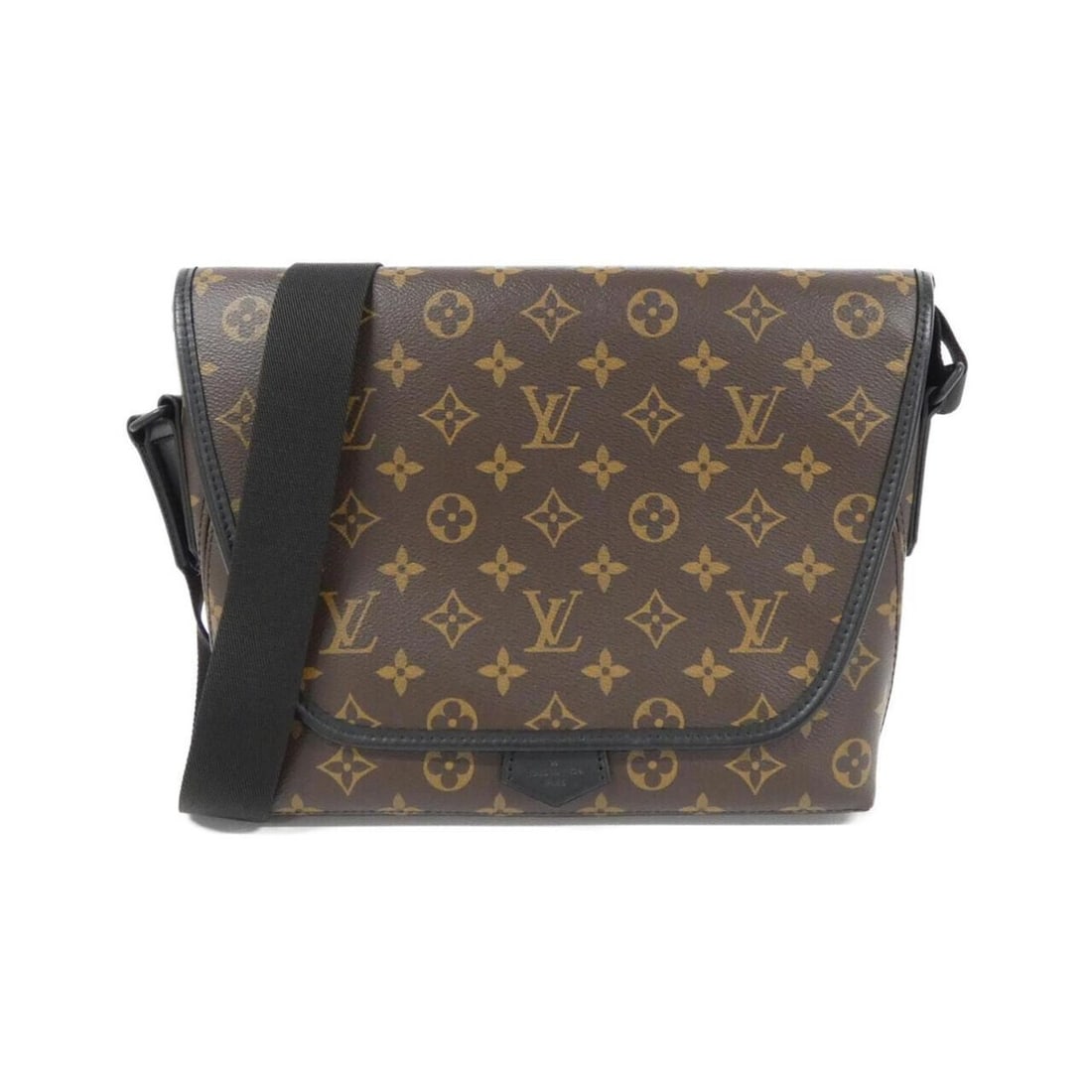 Louis Vuitton Monogram Macassar Magnetic Messenger M45557 Shoulder Bag: --- Catalog ---Category: SizeSize (HxWxD): 22cm x 31cm x 8cm / 8.66'' x 12.2'' x 3.14''Category: DesignType: Shoulder bagColor: MarronGender: MenMaterial: Coated canvas Category: GeneralMPN: