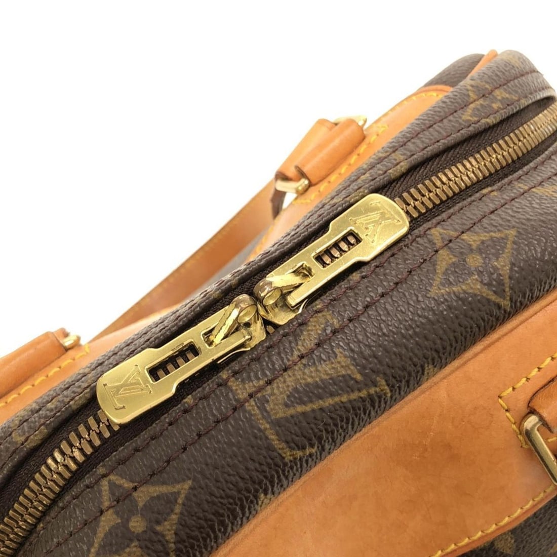 Louis Vuitton Monogram Excursion M41450 Handbag - 4
