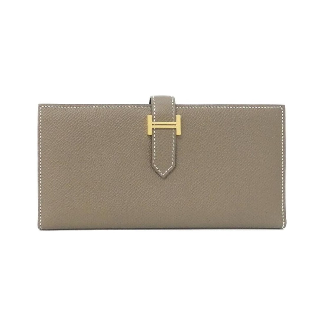 Hermes Bearn Soufflé 039785CC Wallet: --- Catalog ---Category: SizeSize (HxWxD): 9cm x 17.5cm x 1.5cm / 3.54'' x 6.88'' x 0.59''Category: DesignType: Long wallet (bi-fold)Color: Etoupe grayGender: WomenMaterial: Epsom leather Category: Ge