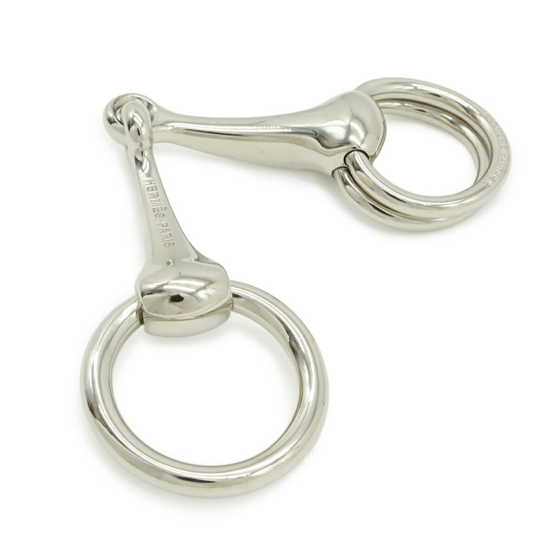 HERMES Hermes Moldou Scarf Muffler Ring Clip Lead-free Palladium Silver: --- Catalog ---Category: DesignType: Scarf ringColor: SilverGender: WomenCategory: GeneralBrand: HermesCategory: Physical PropertiesSize (HxWxD): 10.8cm x 3cm / 4.25'' x 1.18''--- Item List