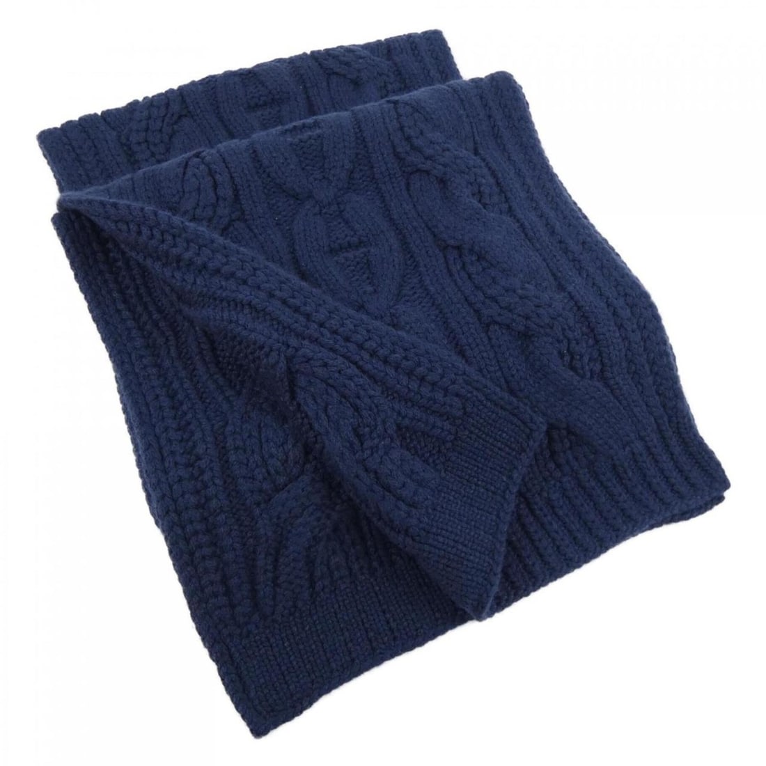 Hermes HERMES Cable Maillon H394840T Scarf: --- Catalog ---Category: SizeSize (LxW): 2m x 33.5cm / 79.13'' x 13.18''Category: DesignType: ShawlColor: NavyGender: MenMaterial: Cashmere 100%Category: GeneralBrand: Hermes--- Item List ---Section: