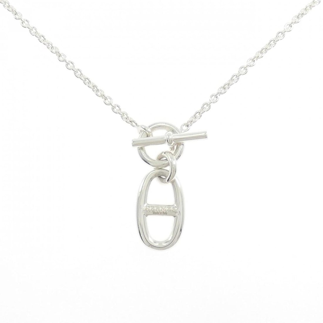 Hermes Hermès Chaine d'Ancre Necklace: --- Catalog ---Category: SizeWidth: 2mm / 0.08''Weight: 9.2g / 0.32oz.Pendant Size: 29.2mm x 11.2mm / 1.14'' x 0.44''Neck Circumference: 40 cm / 15.74''Category: DesignGender: WomenMaterial: Silver