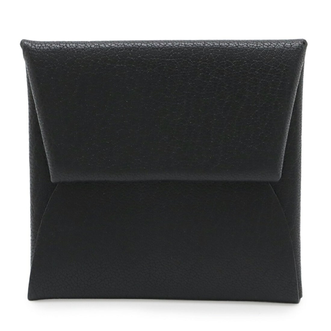 HERMES Bastia Wallet/Coin Purse, Chevre Leather, Black, B Stamp: --- Catalog ---Category: SizeSize (HxWxD): 8cm x 8.5cm / 3.14'' x 3.34''Category: DesignType: Coin purse/coin caseColor: BlackGender: MenMaterial: Chevre leather Category: GeneralBrand: Hermes---