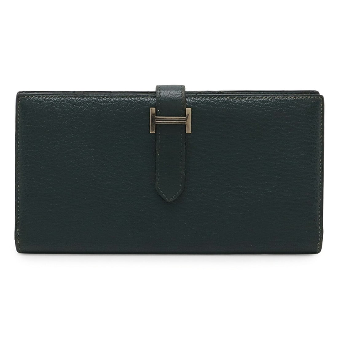 HERMES Bearn Soufflé Bi-fold Long Wallet, Chevre Leather, Green, T Stamp: --- Catalog ---Category: SizeSize (HxWxD): 9cm x 17.5cm / 3.54'' x 6.88''Category: DesignType: Long wallet (bi-fold)Color: GreenGender: Women,MenMaterial: Chevre leather Category: GeneralBrand: