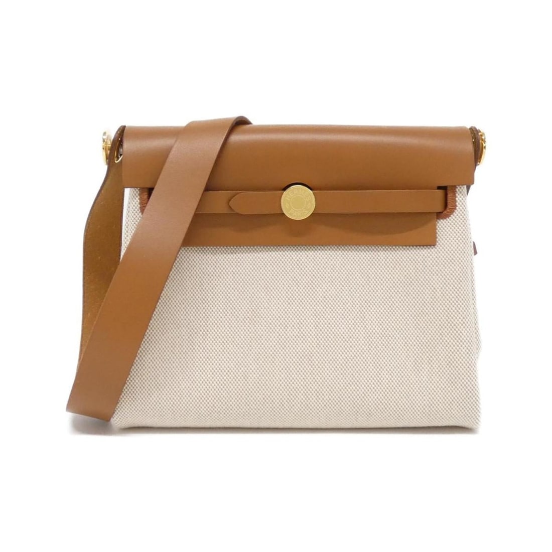 Hermes Herbag Zip 20cm 085414CC Shoulder Bag: --- Catalog ---Category: SizeWeight: 400g / 14.1oz.Size (HxWxD): 16cm x 20cm x 6cm / 6.29'' x 7.87'' x 2.36''Strap Length: 100cm / 39.36''Category: DesignType: Shoulder bagColor: Beige, Ecru,