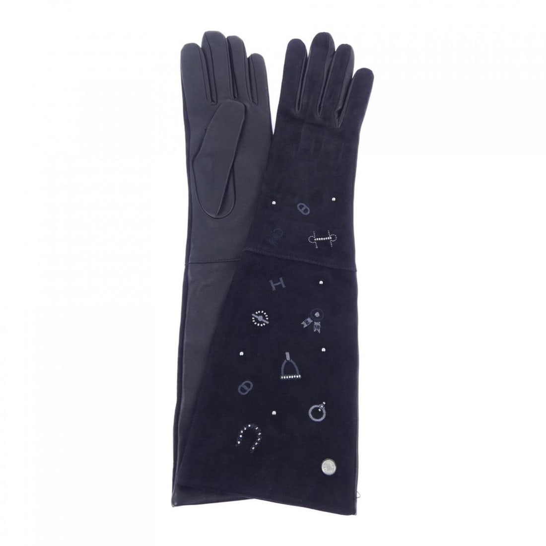 Hermes gloves: --- Catalog ---Category: SizeHand Width: 26cm / 10.23''Total Length: 41.5cm / 16.33''Category: DesignType: Warm glovesColor: BlackGender: WomenCategory: GeneralBrand: Hermes--- Item List ---Section: C