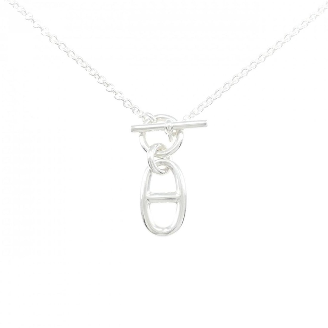 Hermes Hermès Chaine d'Ancre Necklace: --- Catalog ---Category: SizePendant Size: 29.6mm x 14.4mm / 1.16'' x 0.56''Neck Circumference: 41 cm / 16.14''Category: DesignColor: SilverGender: WomenMaterial: Silver 925Pendant Type: