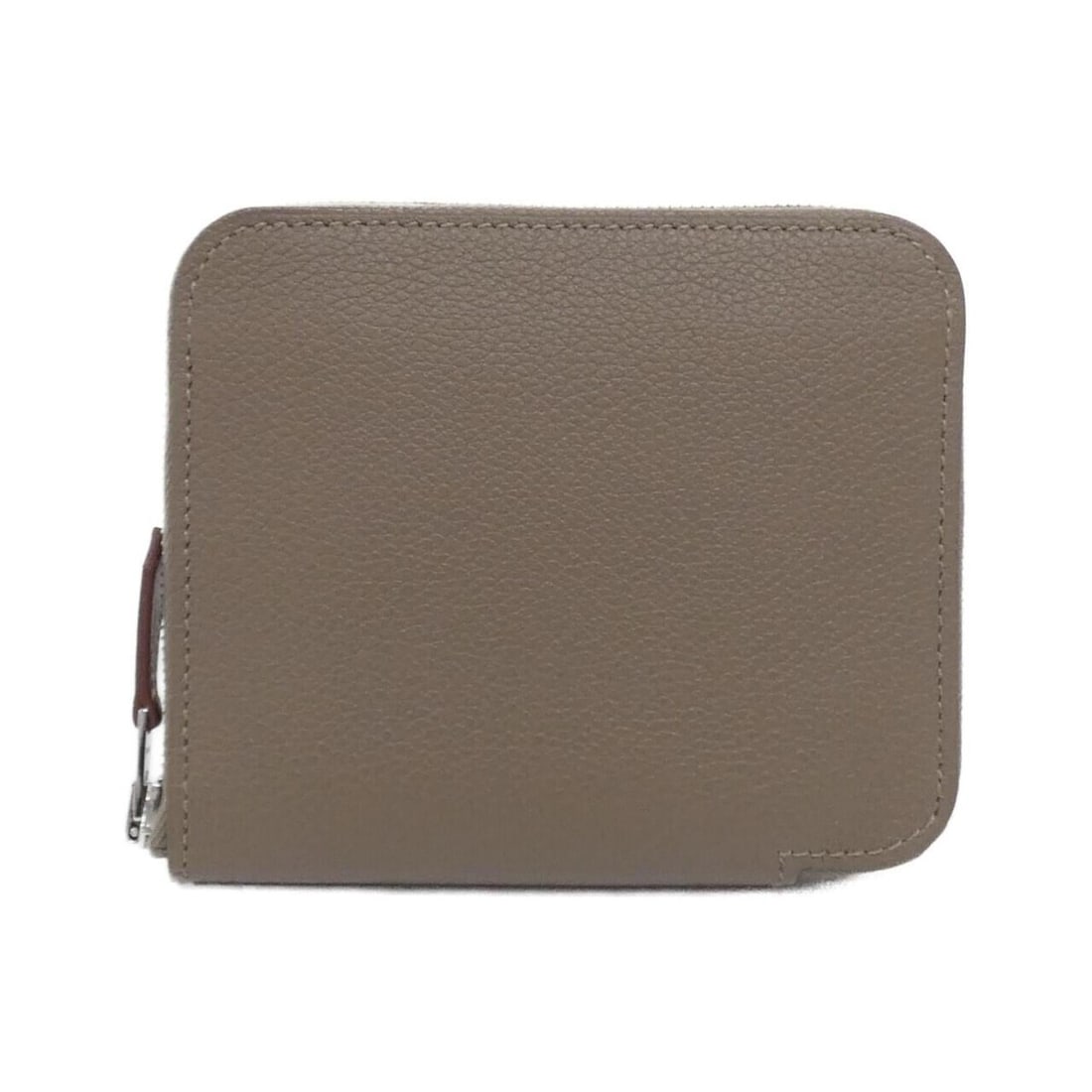 Hermes ZODIAQUE Silk In Compact 087542CK Wallet: --- Catalog ---Category: SizeSize (HxWxD): 9cm x 11cm x 2cm / 3.54'' x 4.33'' x 0.78''Category: DesignType: Wallet (bi-fold)Color: Brown, Etoupe grayGender: Men,WomenMaterial: Silk Category: