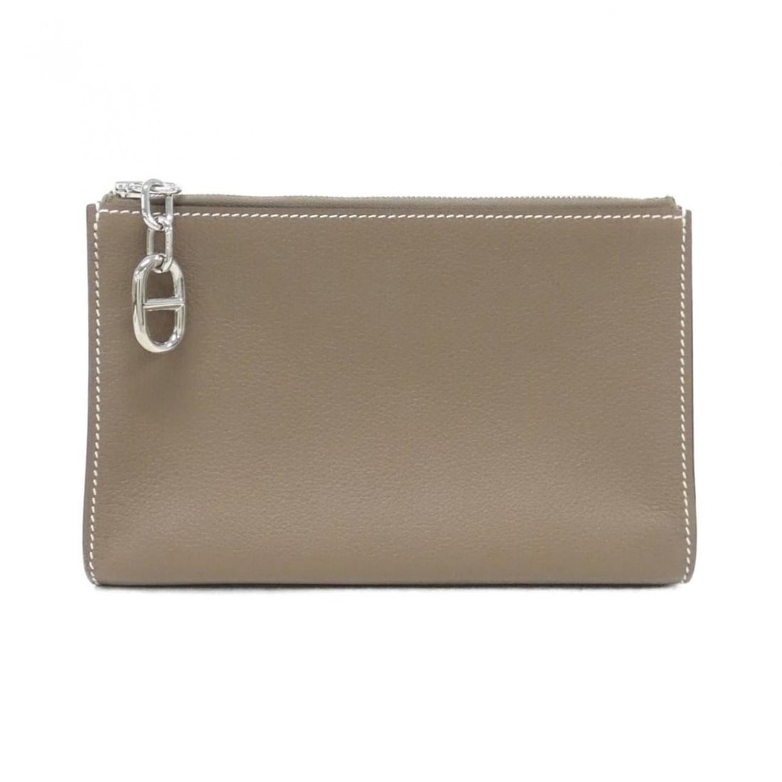 Hermes Zip Engo Chaine d'Ancre PM 084321CK Handbag Pouch: --- Catalog ---Category: SizeSize (HxWxD): 12cm x 18cm x 5cm / 4.72'' x 7.08'' x 1.96''Category: DesignType: Handbag, PouchColor: Etoupe grayGender: Men,WomenHardware Color: SilverCategory: