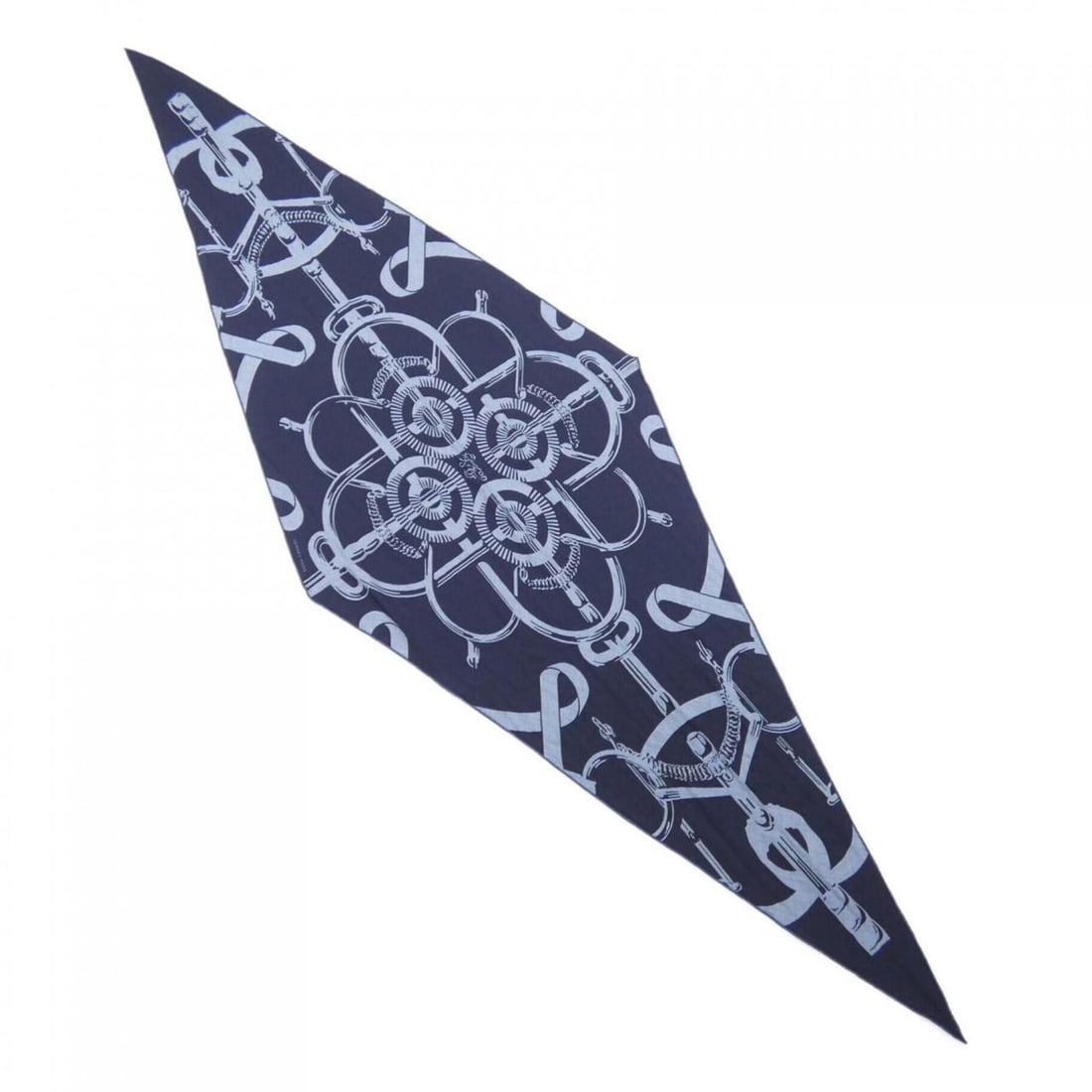 Hermes EPERON D'OR 431599T Losange GM Scarf/Stole: --- Catalog ---Category: SizeSize (LxW): 80cm x 2m / 31.49'' x 78.74''Category: DesignType: StoleColor: NavyGender: MenMaterial: Silk , Cashmere Category: GeneralBrand: Hermes--- Item List