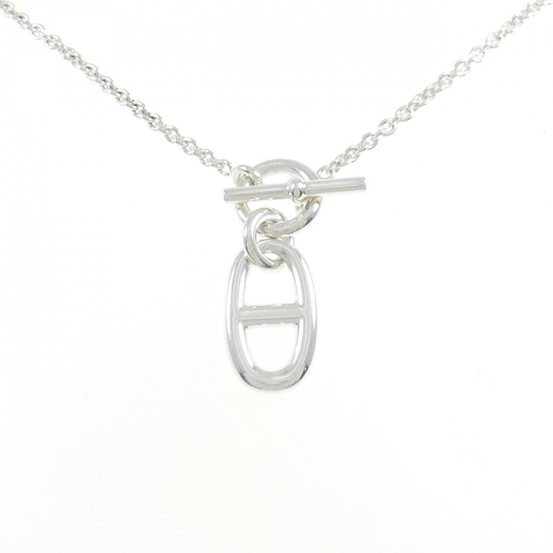 Hermes Chaine d'Ancre Necklace: --- Catalog ---Category: SizePendant Size: 30.4mm x 11.3mm / 1.19'' x 0.44''Neck Circumference: 40 cm / 15.74''Category: DesignGender: WomenMaterial: Silver 925Pendant Type: PendantNecklace Type: