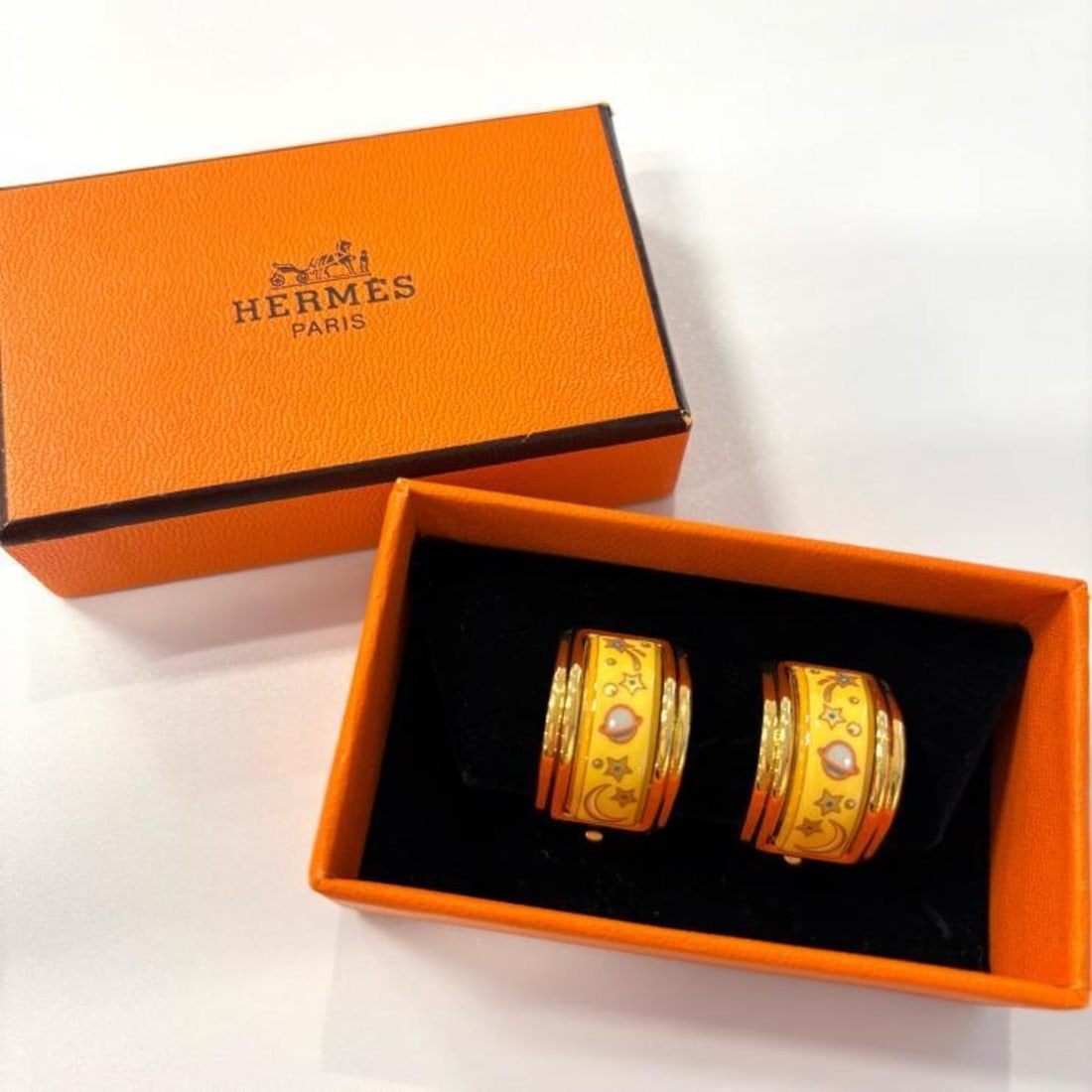 HERMES enamel earrings with space motif, gold plated. (1 of 8)