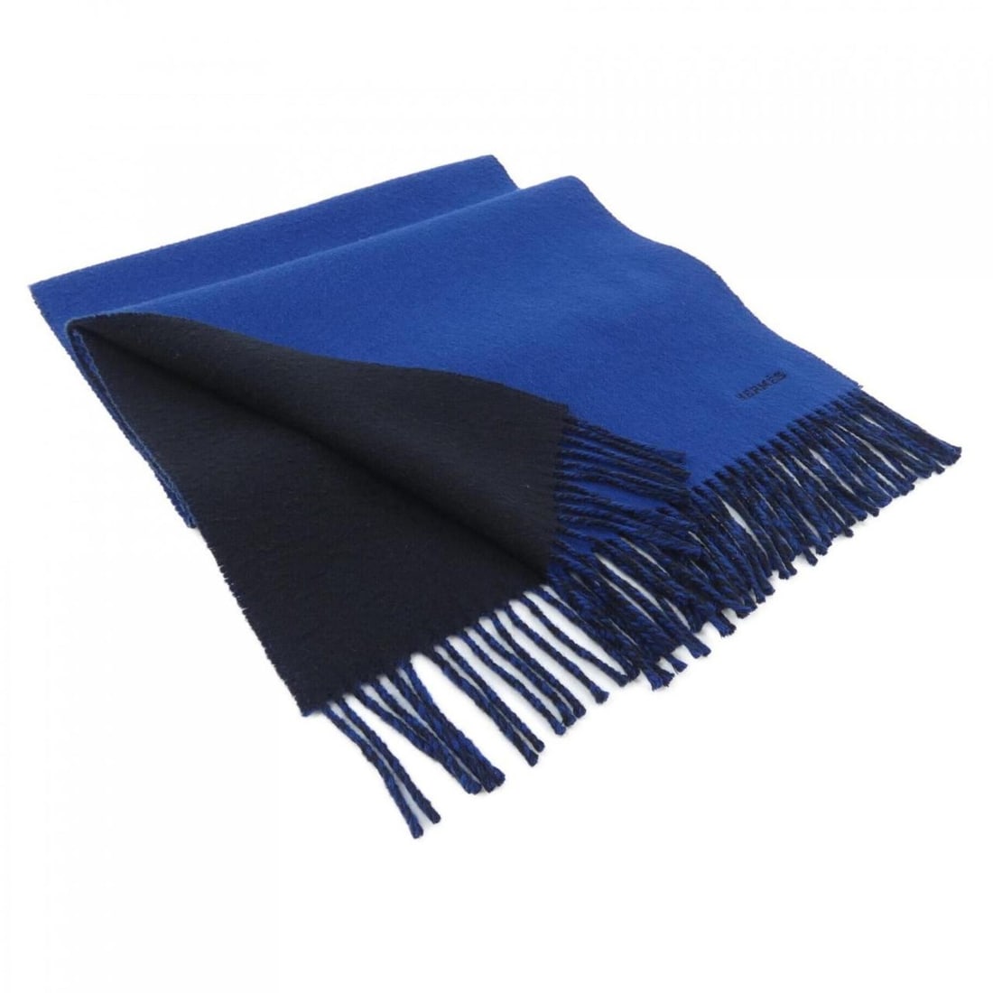 Hermes scarf: --- Catalog ---Category: SizeSize (LxW): 1.58m x 40cm / 62.2'' x 15.74''Category: DesignType: StoleColor: Black, NavyGender: MenMaterial: Cashmere 100%Category: GeneralBrand: Hermes--- Item List ---Se