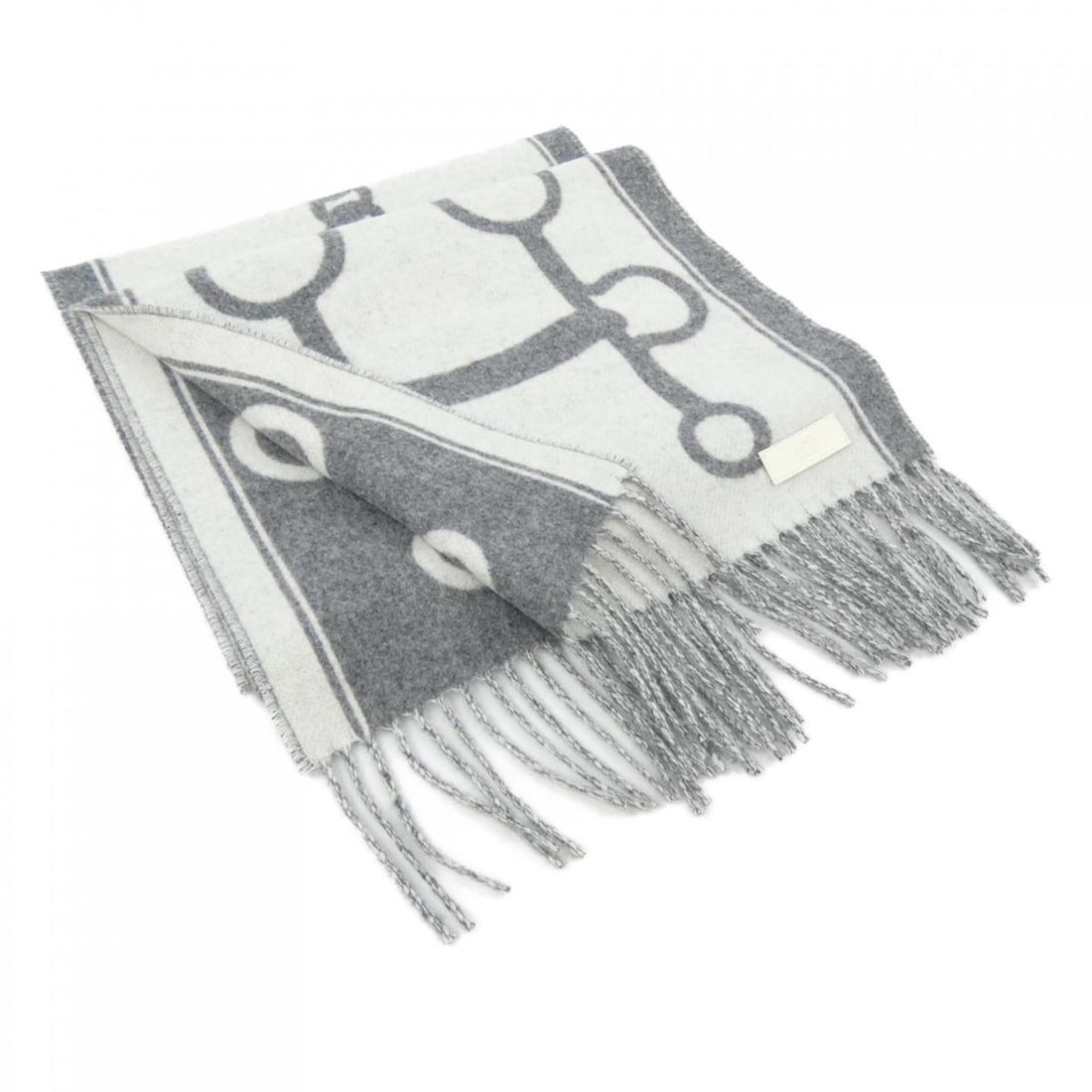 Hermes scarf: --- Catalog ---Category: SizeSize (LxW): 1.59m x 32cm / 62.59'' x 12.59''Category: DesignType: StoleColor: Gray, WhiteGender: MenMaterial: Cashmere 100%Category: GeneralBrand: Hermes--- Item List ---S
