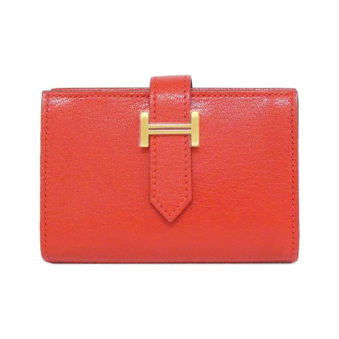 Hermes Bearn Mini 080166CC Wallet: --- Catalog ---Category: SizeSize (HxWxD): 7cm x 10.5cm x 1cm / 2.75'' x 4.13'' x 0.39''Category: DesignType: Wallet (bi-fold)Color: Red colorGender: Men,WomenCategory: GeneralMPN: 080166CCBrand: Herm