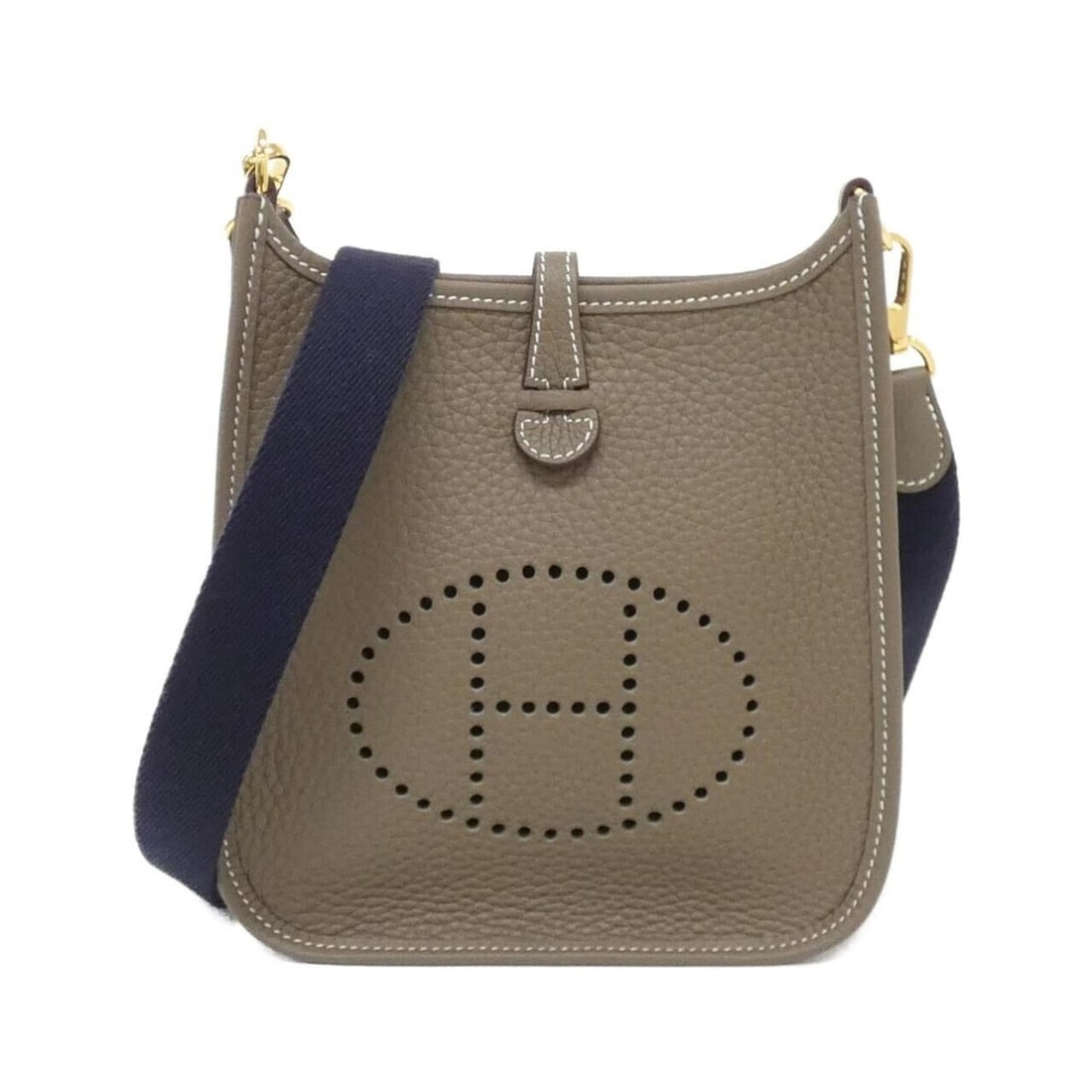 Hermes Hermès Evelyn Amazon 16cm Shoulder Bag 069426CC: --- Catalog ---Category: SizeSize (HxWxD): 18cm x 17cm x 5.5cm / 7.08'' x 6.69'' x 2.16''Category: DesignType: Shoulder bagColor: Blue indigo, Etoupe grayGender: Men,WomenMaterial: Taurillon clemence