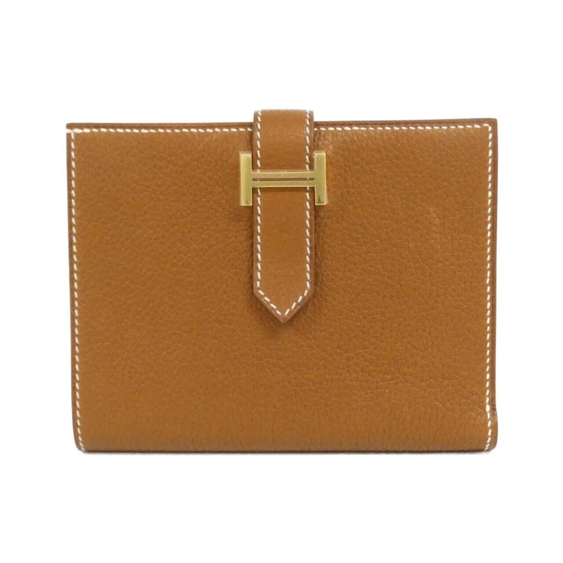 Hermes Bearn Compact 086451CC Wallet: --- Catalog ---Category: SizeSize (HxWxD): 9.5cm x 12cm x 2cm / 3.74'' x 4.72'' x 0.78''Category: DesignType: Wallet (bi-fold)Color: FauveGender: WomenMaterial: Barenia leather Category: GeneralMPN: