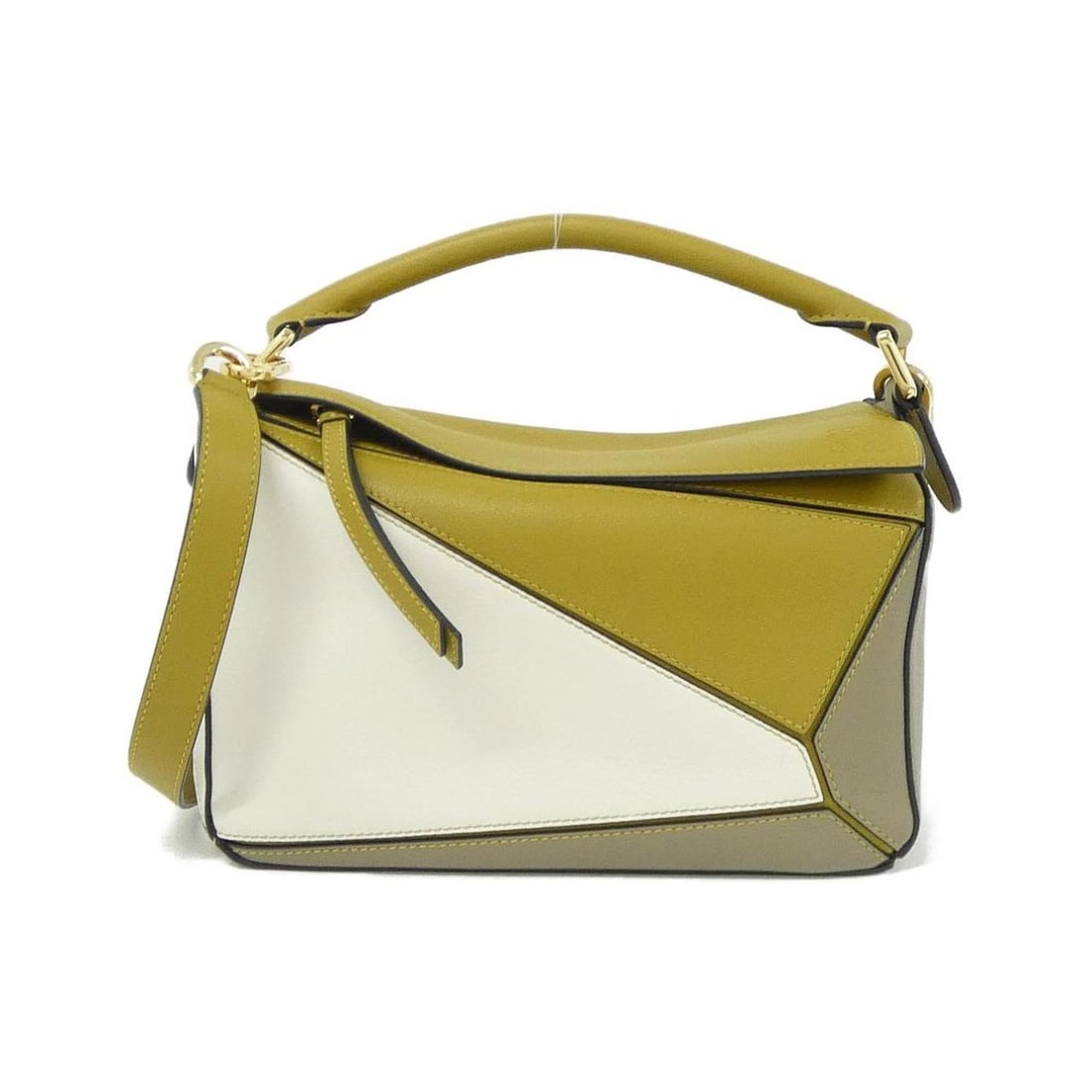 Loewe Pazzul Small A510S21X55 Handbag: --- Catalog ---Category: SizeSize (HxWxD): 17cm x 25cm x 10cm / 6.69'' x 9.84'' x 3.93''Category: DesignType: HandbagColor: Green, Ochre, WhiteGender: WomenMaterial: Leather Hardware Color: GoldLeathe