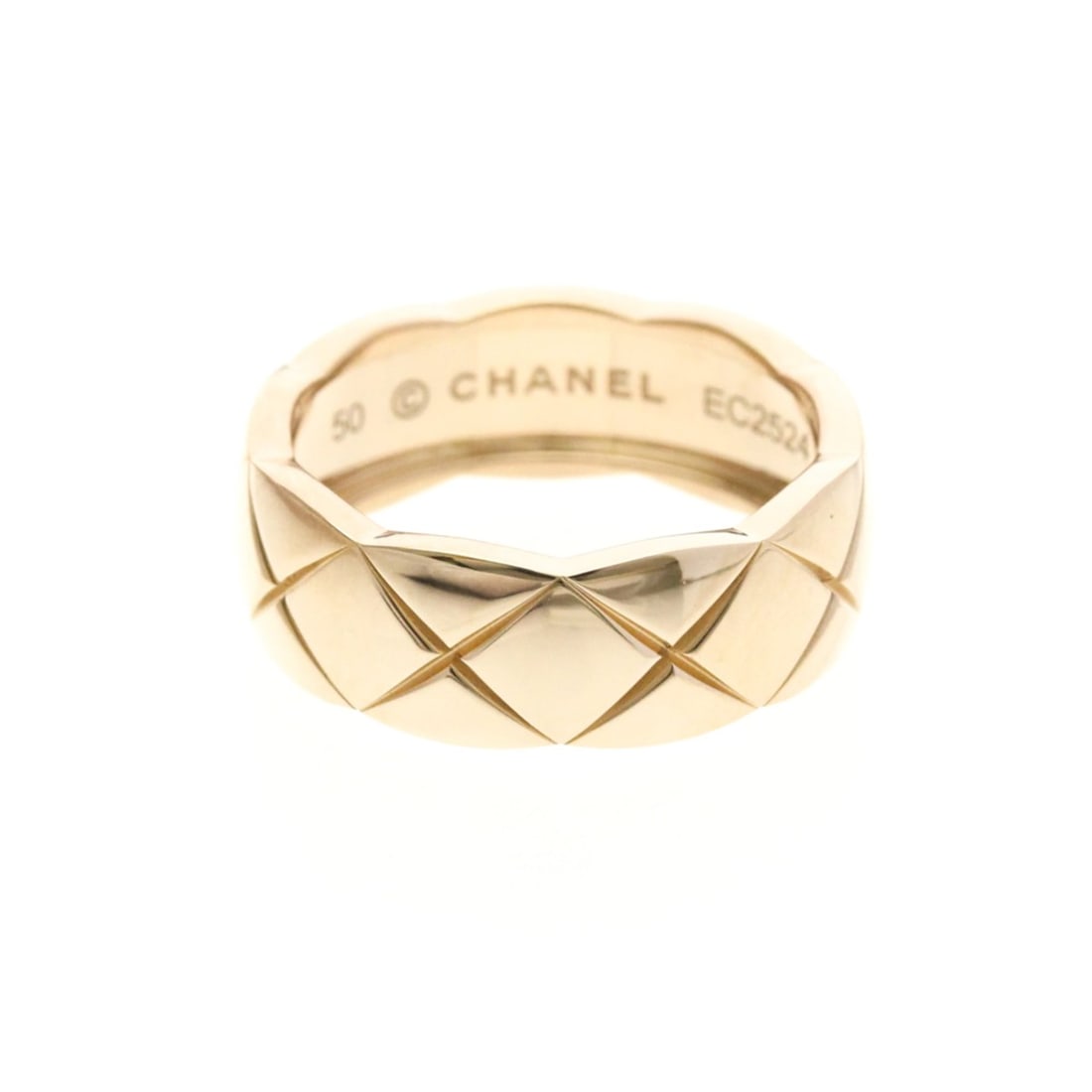 Chanel Coco Crush Ring Medium Model Pink Gold (18K) Fashion No Stone Band Ring Pink Gold: --- Catalog ---Category: SizeWidth: 6.8mm / 0.27''Weight: 5.8g / 0.2oz.JP Size: 10US Size: 5 1/4Brand Size: 50Category: DesignType: Band ringColor: Pink goldMetal: GoldStone: No StoneStyle: FashionGen