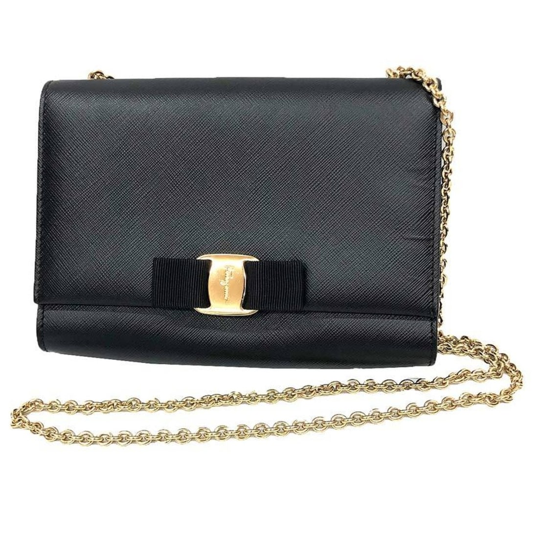 Salvatore Ferragamo Vara Ribbon Chain Shoulder Bag/Pochette, Saffiano Leather, Black, Bag, Women's: --- Catalog ---Category: SizeSize (HxWxD): 13.5cm x 19cm x 3.5cm / 5.31'' x 7.48'' x 1.37''Category: DesignType: Pochette, Shoulder bagColor: BlackGender: WomenMaterial: Leather Category: GeneralBrand