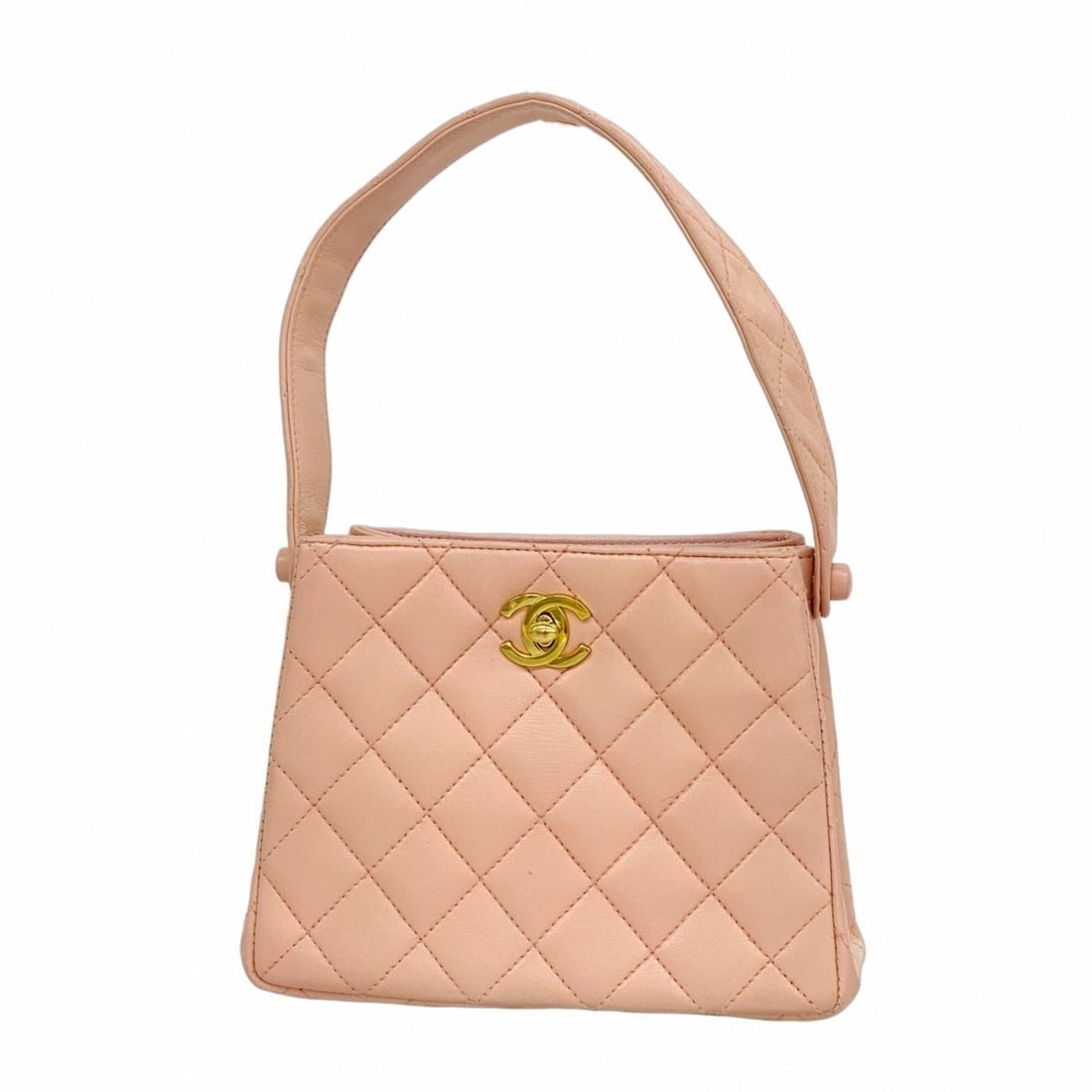 Chanel Matelassé Lambskin Handbag, Pink, Women's: --- Catalog ---Category: SizeSize (HxWxD): 13cm x 17.5cm x 6cm / 5.11'' x 6.88'' x 2.36''Category: DesignType: HandbagColor: PinkGender: WomenMaterial: Leather Hardware Color: GoldLeather/Fur Type: La