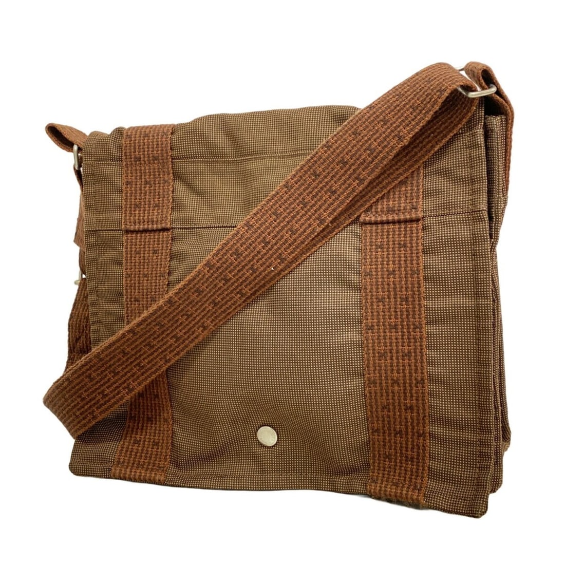 Hermes Shoulder Bag, Herline Bassas PM, Canvas, Brown, Men's & Women's: --- Catalog ---Category: SizeSize (HxWxD): 27cm x 31cm x 7.5cm / 10.62'' x 12.2'' x 2.95''Category: DesignType: Shoulder bagColor: BrownGender: Men,WomenMaterial: Canvas Hardware Color: SilverCategory