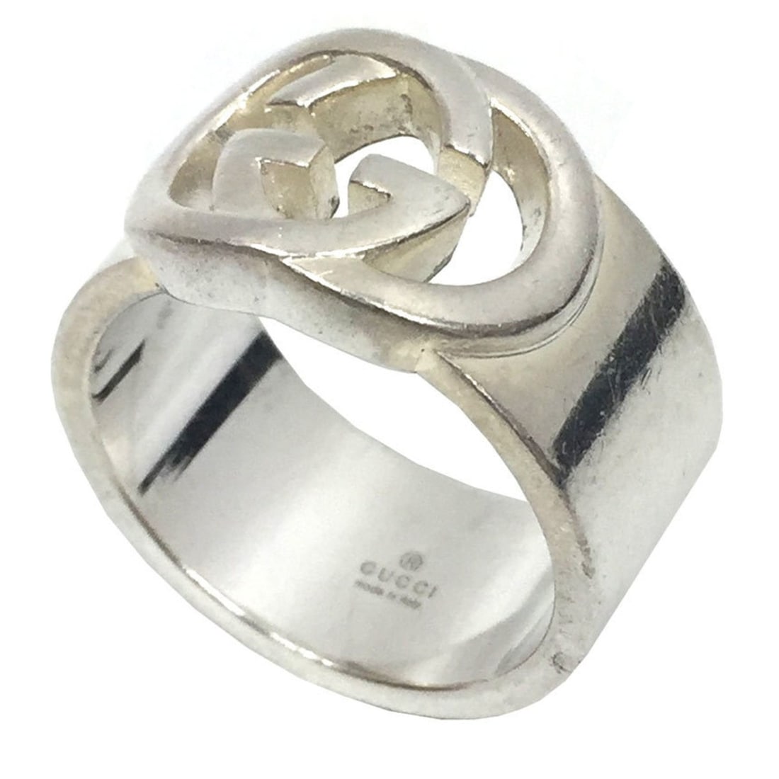 Gucci Interlocking G Wide Ring, Size #16, AG925 Silver, Ring: --- Catalog ---Category: SizeJP Size: 16US Size: 8Category: DesignType: Band ringColor: SilverGender: MenMaterial: Silver 925Category: GeneralBrand: GucciCountry of Origin: Italy--- Item List ---Secti