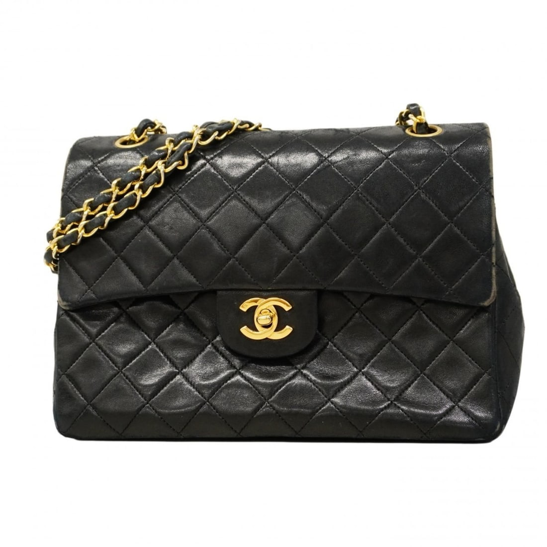 Chanel Matelassé Shoulder Bag, Double Flap, Chain, Lambskin, Black, Women's, P2513891: --- Catalog ---Category: SizeSize (HxWxD): 18cm x 25cm x 7cm / 7.08'' x 9.84'' x 2.75''Category: DesignType: Shoulder bagColor: BlackGender: WomenMaterial: Leather Hardware Color: GoldLeather/Fur Type