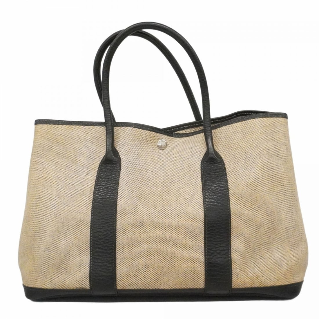 Hermes Garden PM Tote Bag, Toile H, Black, D Stamp, Women's, P2506868: --- Catalog ---Category: SizeSize (HxWxD): 25cm x 36cm x 17.5cm / 9.84'' x 14.17'' x 6.88''Category: DesignType: Tote bagColor: BlackGender: WomenMaterial: Toile H Hardware Color: SilverCategory: Gene