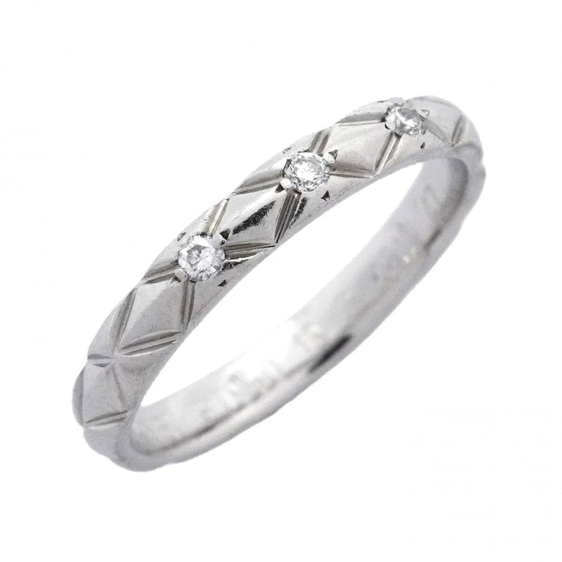 Chanel Matelassé Ring, 3PD (Pt950) Platinum, Diamond, Size 47, Women's: --- Catalog ---Category: SizeUS Size: 4Brand Size: 47Category: DesignType: Band ringStone: DiamondGender: WomenMaterial: Platinum 950Category: GeneralBrand: Chanel--- Item List ---Section: ConditionRa