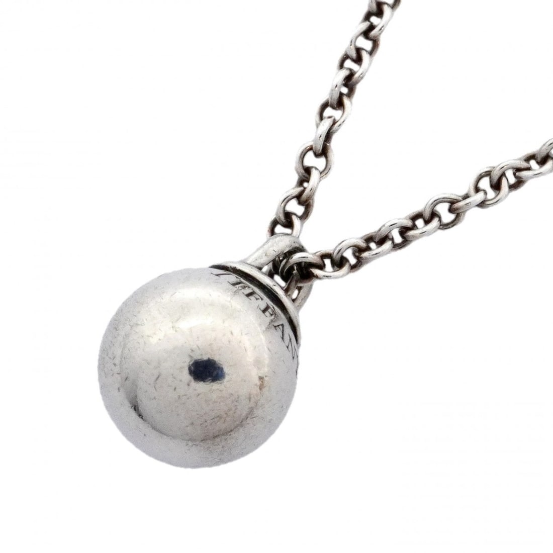 Tiffany & Co. Hardware Ball Necklace, Sterling Silver 925, Women's: --- Catalog ---Category: SizePendant Size: 10.8mm x 7.6mm / 0.42'' x 0.29''Neck Circumference: 41 cm - 46 cm / 16.14'' - 18.11''Category: DesignGender: WomenMaterial: Silver 925Necklace Type: Necklace