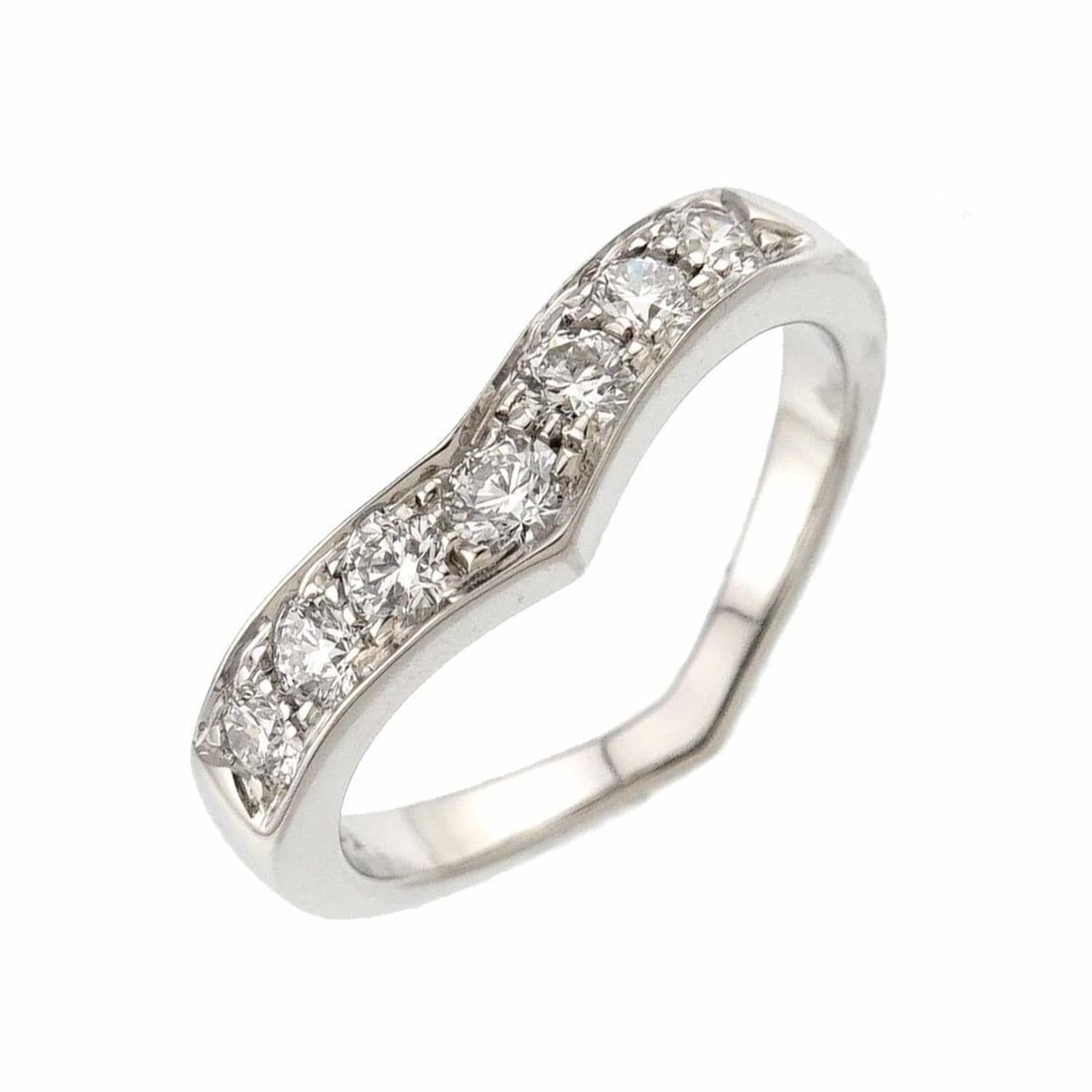 Tiffany & Co. V Band Ring with Diamonds, Platinum (Pt): --- Catalog ---Category: SizeJP Size: 8US Size: 4.5Category: DesignType: Band ringColor: SilverGender: WomenMaterial: Platinum 950Category: GeneralBrand: Tiffany--- Item List ---Section: ConditionRank