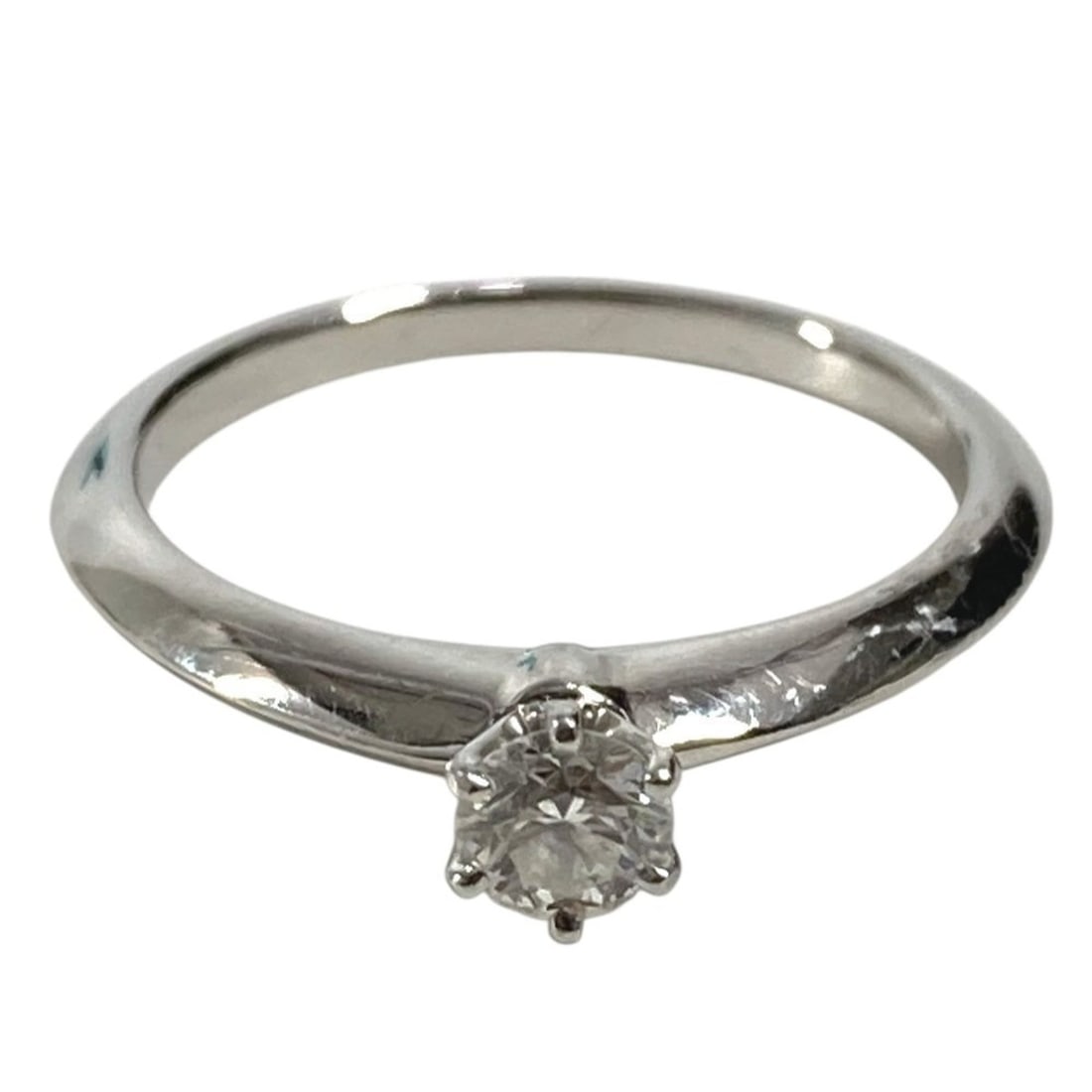 TIFFANY&Co. Tiffany Platinum Solitaire Diamond Ring, 1pt (0.22ct), Jewelry, Accessory, Pt950,: --- Catalog ---Category: SizeWeight: 4g / 0.14oz.JP Size: 10US Size: 5.5Category: DesignType: Band ringColor: SilverStone: DiamondGender: WomenMaterial: Platinum 950Weight (ct.): 0.22Category: General