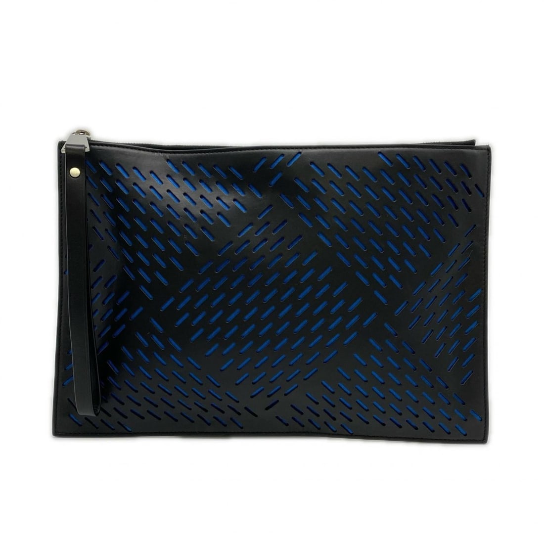 BOTTEGA VENETA Leather Punching Clutch Bag in Black and Blue Nylon for Men: --- Catalog ---Category: SizeSize (HxWxD): 20cm x 30cm x 5.00mm / 7.87'' x 11.81'' x 0.19''Category: DesignType: Clutch bagColor: Black, BlueGender: MenClosure: ZipperMaterial: Leather , Nylon Categor