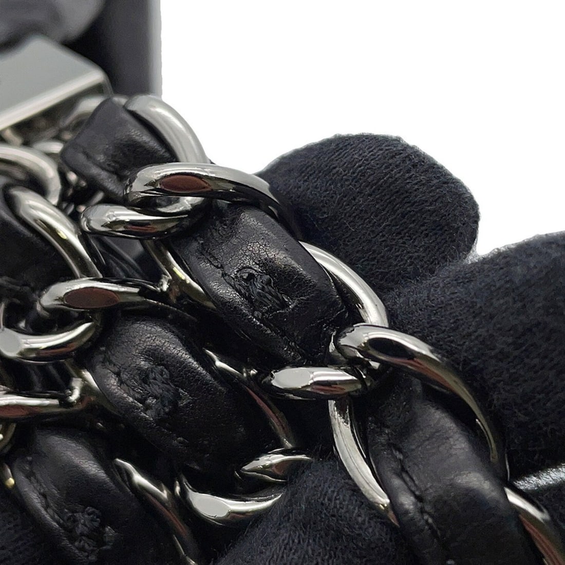 Fendi ring, triangular motif. - 13