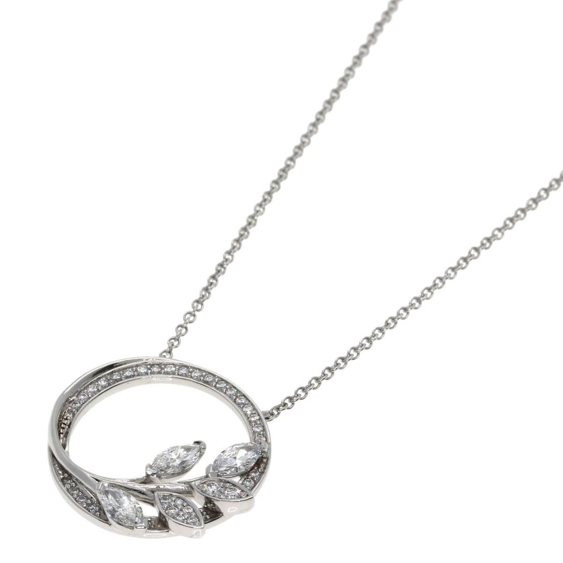 Tiffany & Co. Victoria Vine Circle Diamond Necklace, Platinum PT950, Women's.: --- Catalog ---Category: SizeWeight: 5.2g / 0.18oz.Pendant Size: 18mm x 19mm / 0.7'' x 0.74''Neck Circumference: 41 cm / 16.14''Category: DesignMetal: PlatinumStone: DiamondGender: WomenMetal Purity: