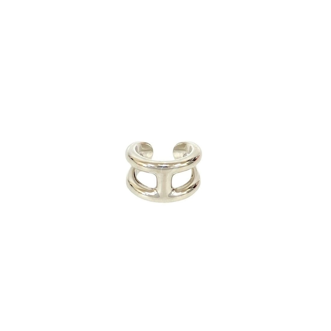 HERMES Osmos Sterling Silver 925 Ring, Size 11, Silver, Item No. 31888: --- Catalog ---Category: SizeJP Size: 11US Size: 6Category: DesignType: Band ringColor: SilverGender: WomenMaterial: Silver 925Category: GeneralBrand: Hermes--- Item List ---Section: ConditionRanking: