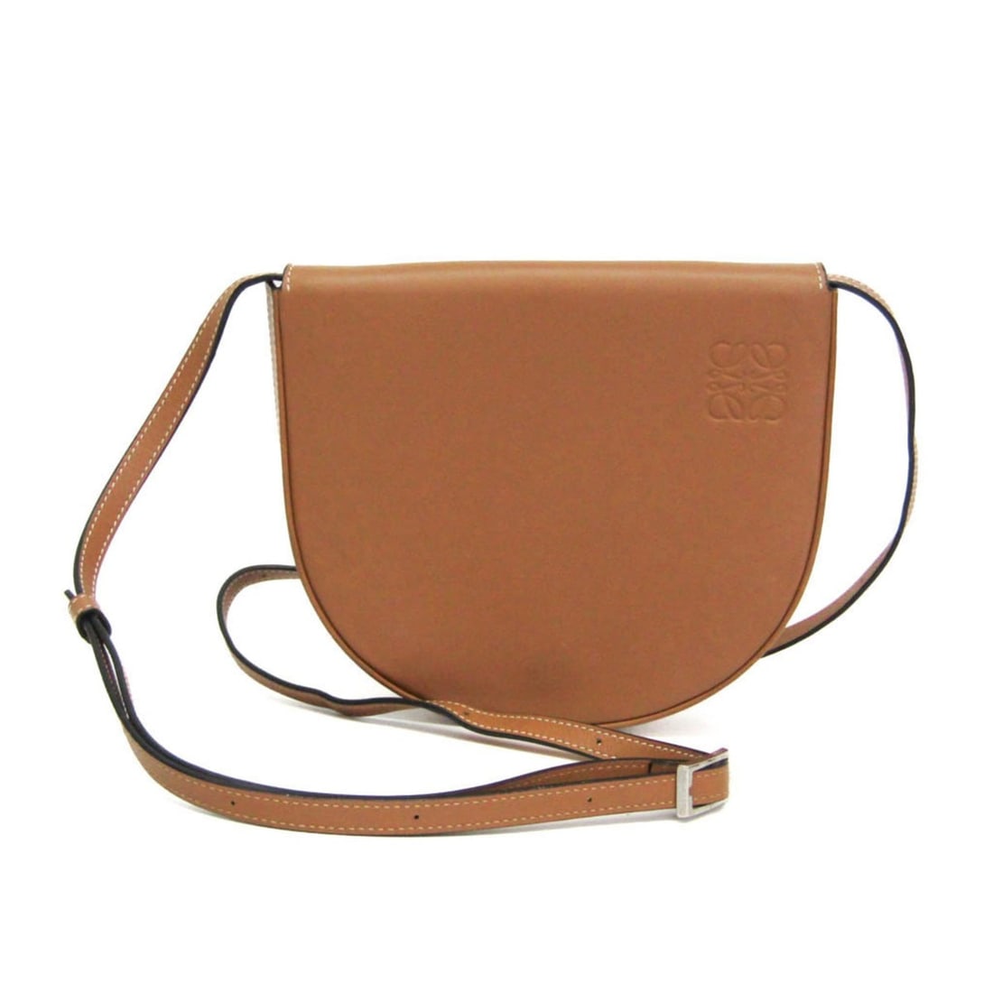 Loewe Heel Pouch Women's Leather Shoulder Bag Light Brown: --- Catalog ---Category: SizeSize (HxWxD): 15cm x 17.5cm x 4cm / 5.9'' x 6.88'' x 1.57''Strap Length: 54cm - 123cm / 21.25'' - 48.42''Category: DesignType: Shoulder bagColor: Light brownGender: WomenM