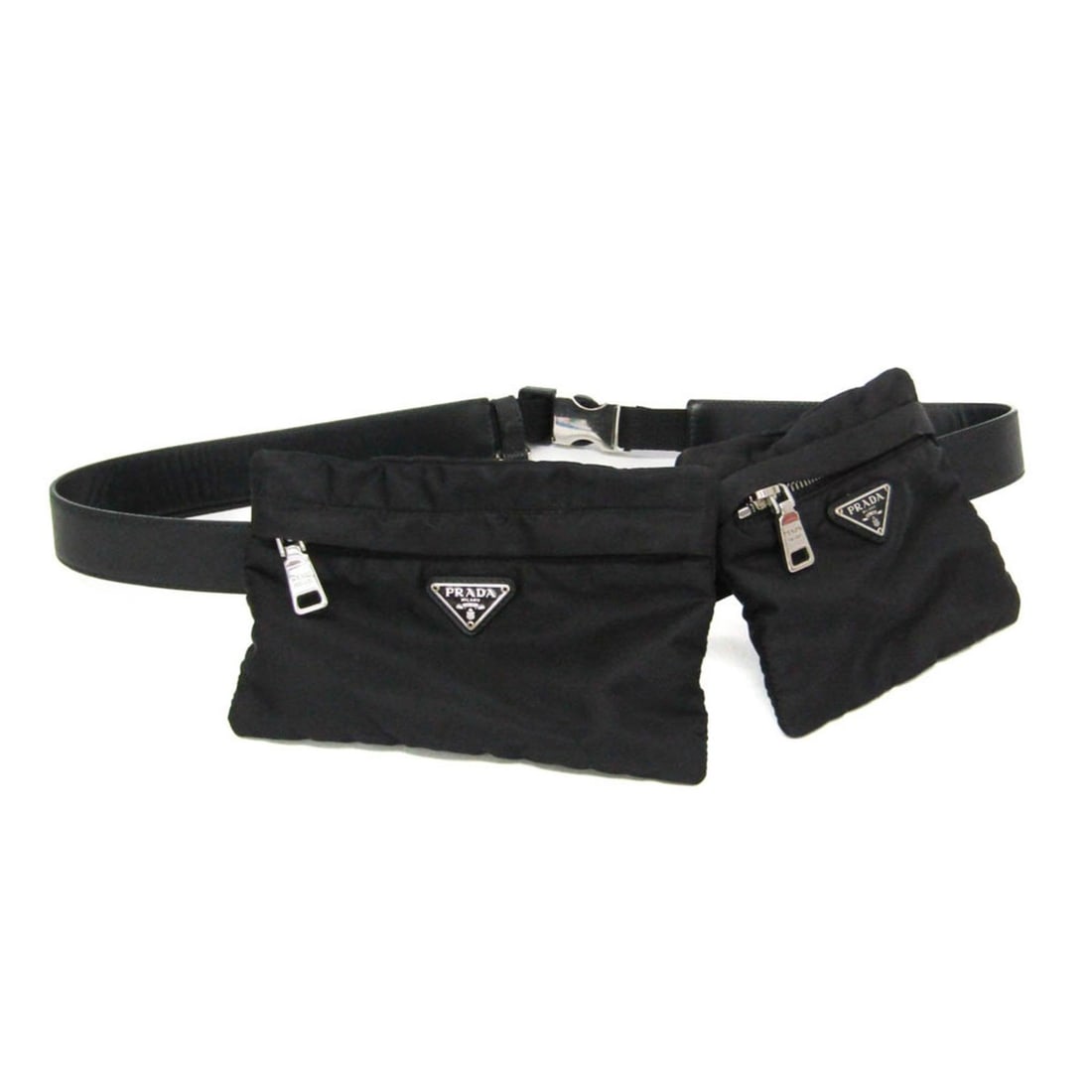 Prada Tessuto Belt Pouch Men,Women Leather Fanny Pack Black: --- Catalog ---Category: SizeSize (HxWxD): 12.5cm x 18.5cm x 5.00mm / 4.92'' x 7.28'' x 0.19''Strap Length: 102cm - 123cm / 40.15'' - 48.42''Category: DesignType: Fanny packColor: BlackGender: Men,Wom