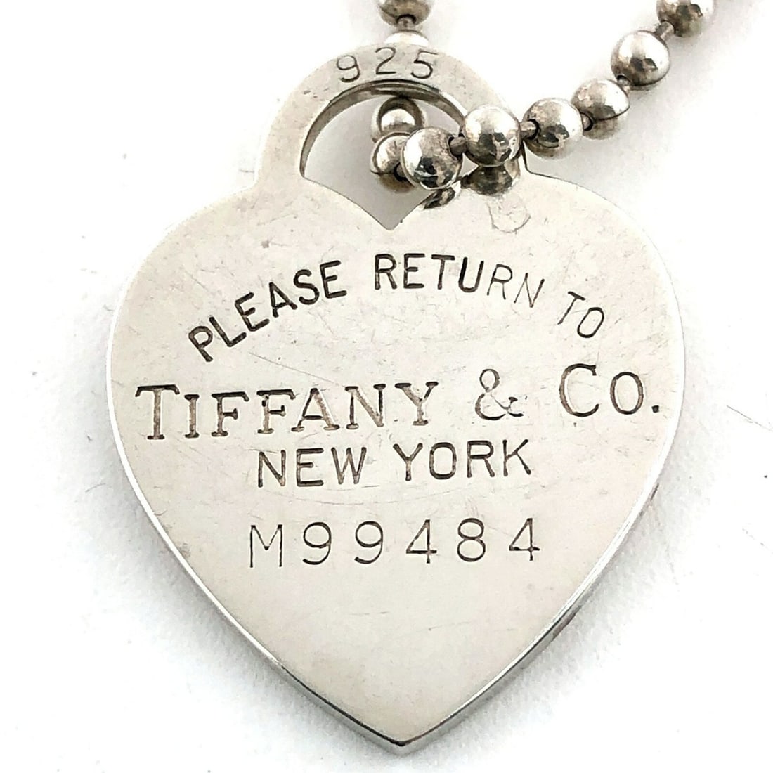 TIFFANY&Co. Tiffany Necklace Pendant Return to PRTT Heart Long Sterling Silver 925: --- Catalog ---Category: SizePendant Size: 3mm x 2.8mm / 0.11'' x 0.11''Neck Circumference: 87.8 cm / 34.56''Category: DesignColor: SilverGender: WomenMaterial: Silver 925Pendant Type: PendantNecklace