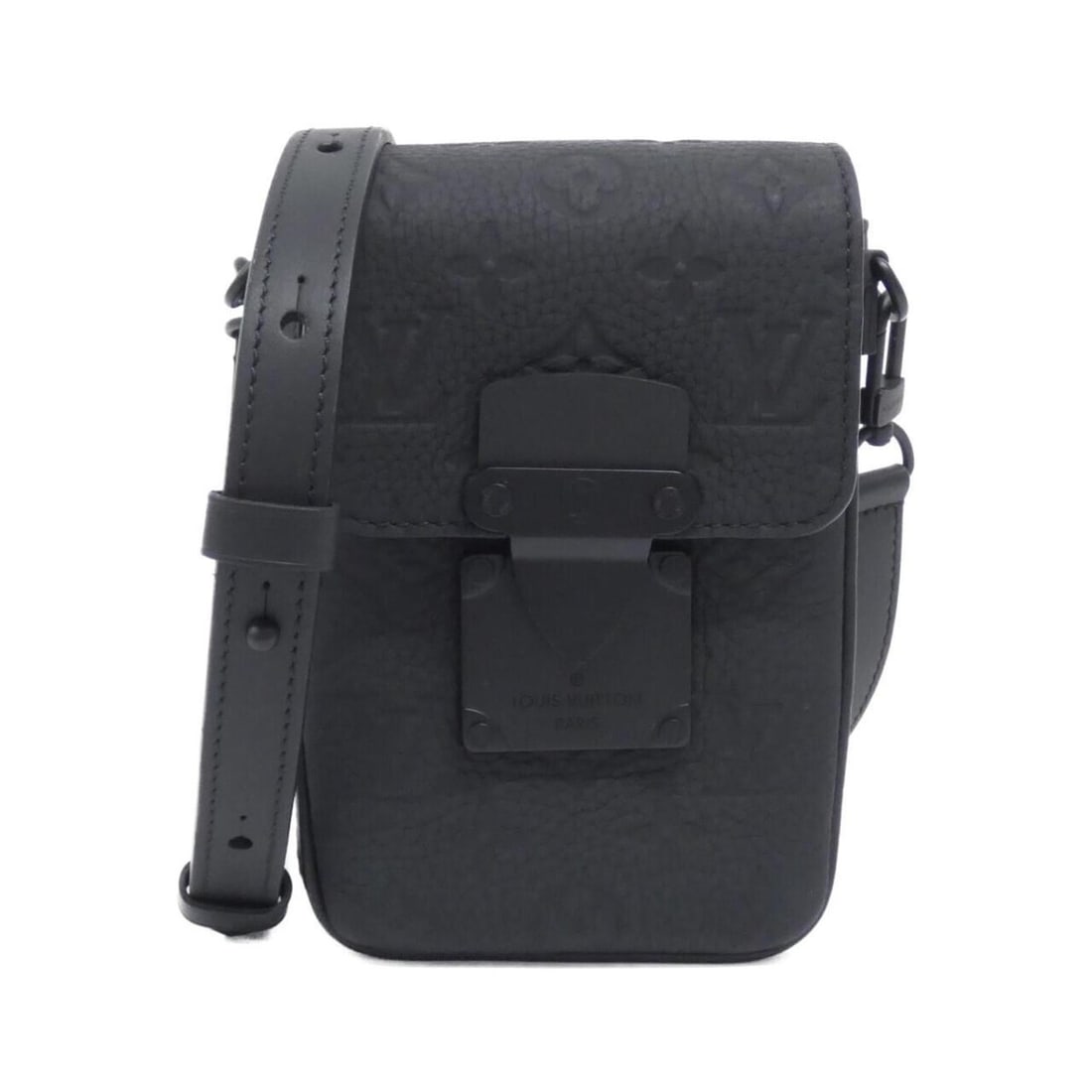 Louis Vuitton Taurillon Monogram S-Lock Vertical Wearable Wallet M81524 Shoulder Bag: --- Catalog ---Category: SizeSize (HxWxD): 19cm x 12cm x 7cm / 7.48'' x 4.72'' x 2.75''Category: DesignType: Shoulder bagColor: BlackGender: Men,WomenMaterial: Leather Leather/Fur Type: Calf leatherCa