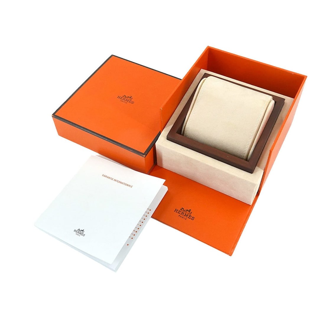 Hermes Nantucket NA2 110 Women's Watch, Silver, Quartz Watch: --- Catalog ---Category: SizeWrist Size: 13.5cm - 16cm / 5.31'' - 6.29''Case Diameter: 17mm / 0.67''Category: DesignType: WristwatchGender: WomenColor (Dial): SilverMaterial (Band): Leather, Stainless