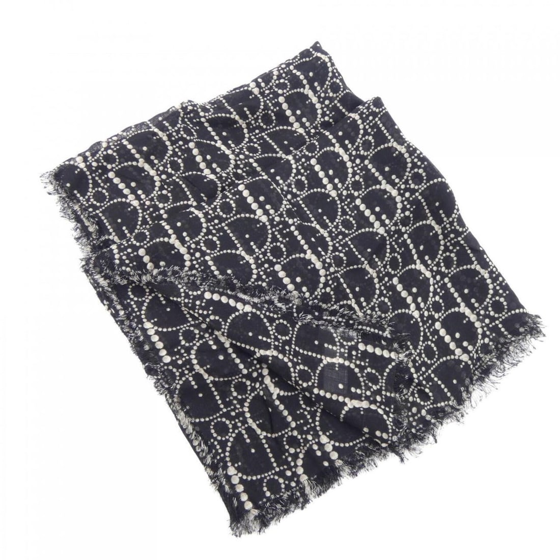 Christian Dior Dior 04E0005A0388 Scarf/Stole: --- Catalog ---Category: SizeSize (LxW): 1.29m x 1.27m / 50.78'' x 50''Category: DesignType: StoleColor: Beige, BlackGender: MenCategory: GeneralMPN: 04E0005A0388Brand: Christian Dior--- Item List ---