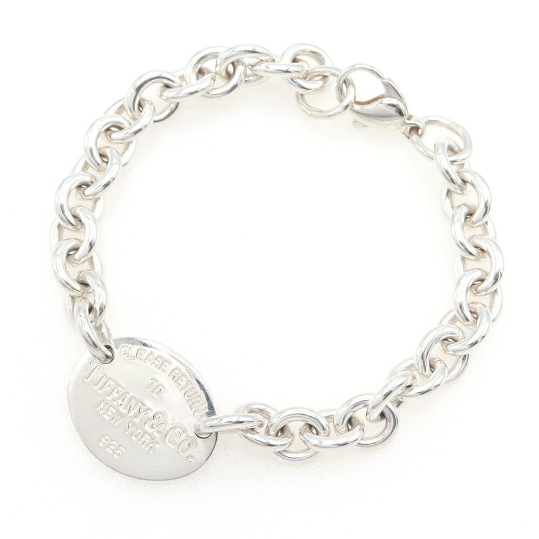 Tiffany & Co. Return to Oval Tag Bracelet SV Sterling Silver 925 RTT Chain for Women TIFFANY CO.: --- Catalog ---Category: SizeWidth: 8mm / 0.31''Length: 16.5cm / 6.49''Weight: 26.6g / 0.93oz.Category: DesignType: Charm braceletGender: WomenMaterial: Sterling silver 925Category: GeneralLine: Retur
