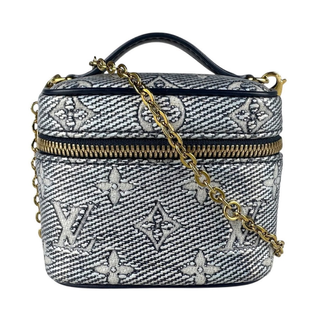 Louis Vuitton LOUIS VUITTON Shoulder Bag Monogram Laminated Jacquard Micro Vanity Coated Canvas Navy: --- Catalog ---Category: SizeSize (HxWxD): 9cm x 12cm x 8cm / 3.54'' x 4.72'' x 3.14''Category: DesignType: Shoulder bagColor: NavyGender: WomenMaterial: Coated canvas Category: GeneralMPN: M82467Bran