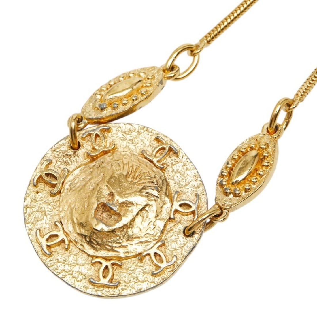 Chanel Coco Mark Lion Round Pendant Necklace, Gold Plated, Women's.: --- Catalog ---Category: SizePendant Size: 31.2mm x 31mm / 1.22'' x 1.22''Neck Circumference: 41 cm / 16.14''Category: DesignColor: GoldGender: WomenNecklace Type: NecklaceCategory: GeneralBrand: Chan