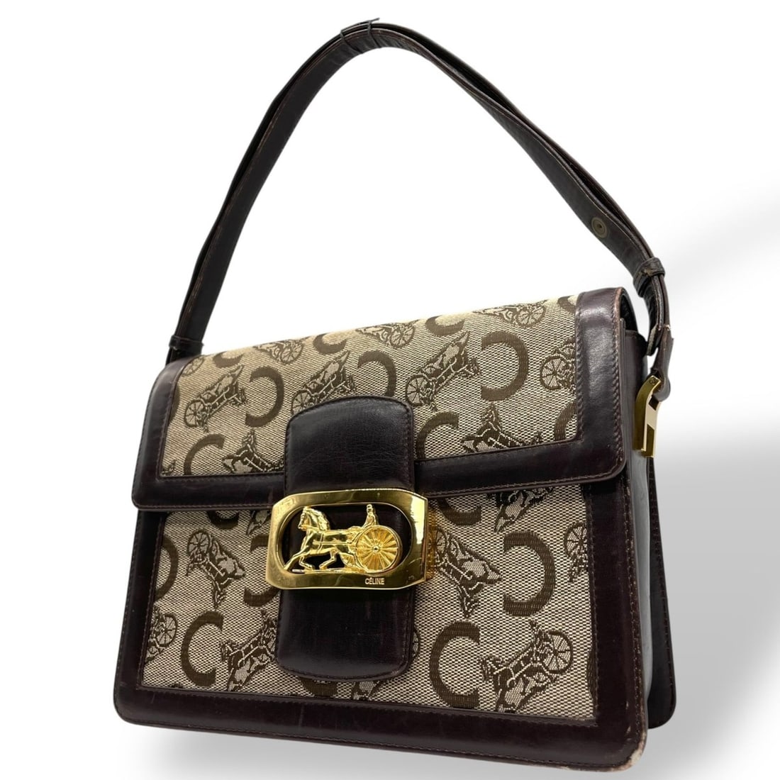 CELINE C Macadam Sulky Shoulder Bag, Canvas and Leather, Brown, Gold Hardware, Women's K5: --- Catalog ---Category: SizeSize (HxWxD): 18cm x 23cm x 9cm / 7.08'' x 9.05'' x 3.54''Category: DesignType: Handbag, Shoulder bagColor: BrownGender: WomenSeason: VintageMaterial: Canvas , Leather Cat